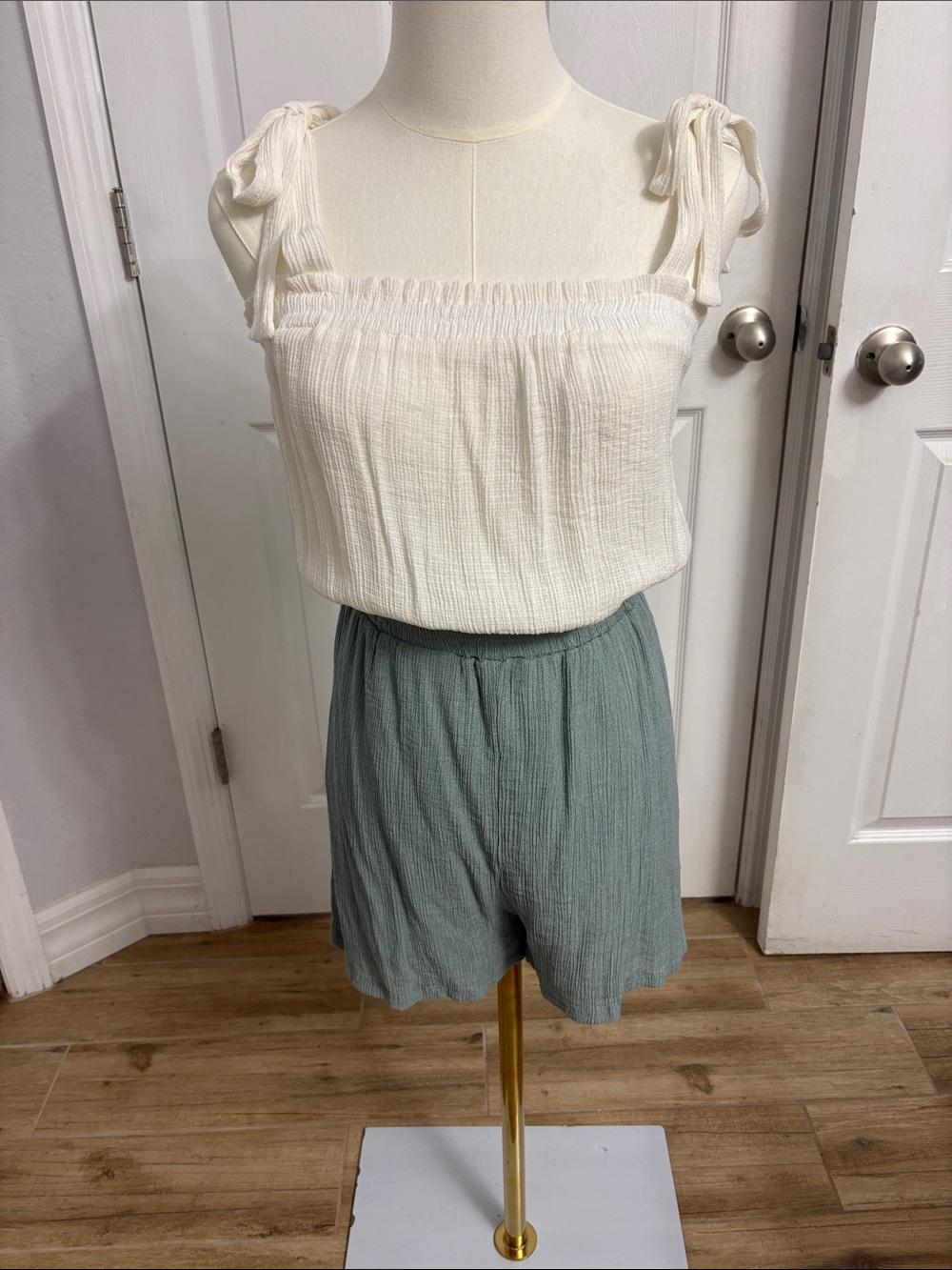 mine Cream Top with Green Shorts